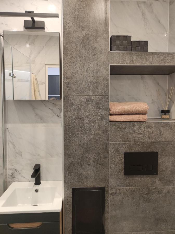 "W Zdroju" - Apartament Cieplice, Aquapark, Jelenia Góra Kültér fotó